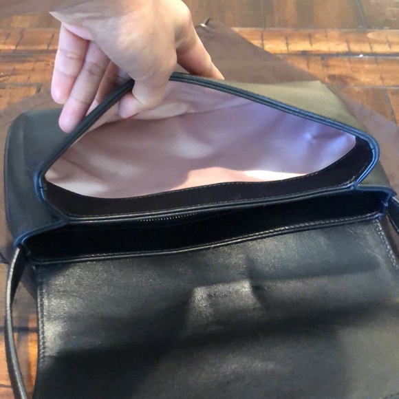 SOLD πΊπΈπΌ Gucci Arli shoulder/crossbody small - Picture 7 of 12